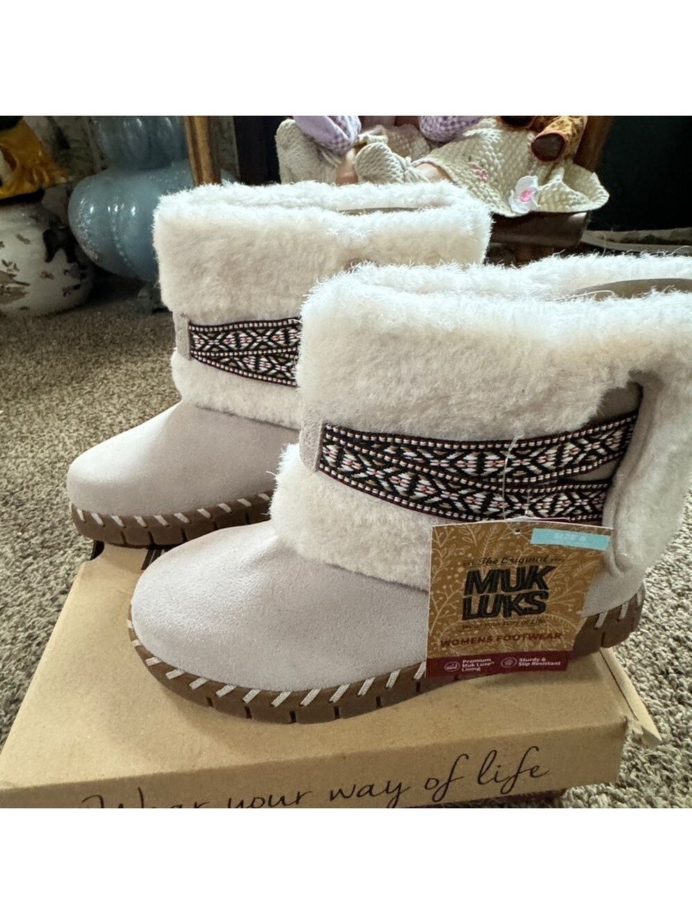 NEW Muk Luks Women’s Genuine Suede Footwear - Size 8 - Picture 1 of 10